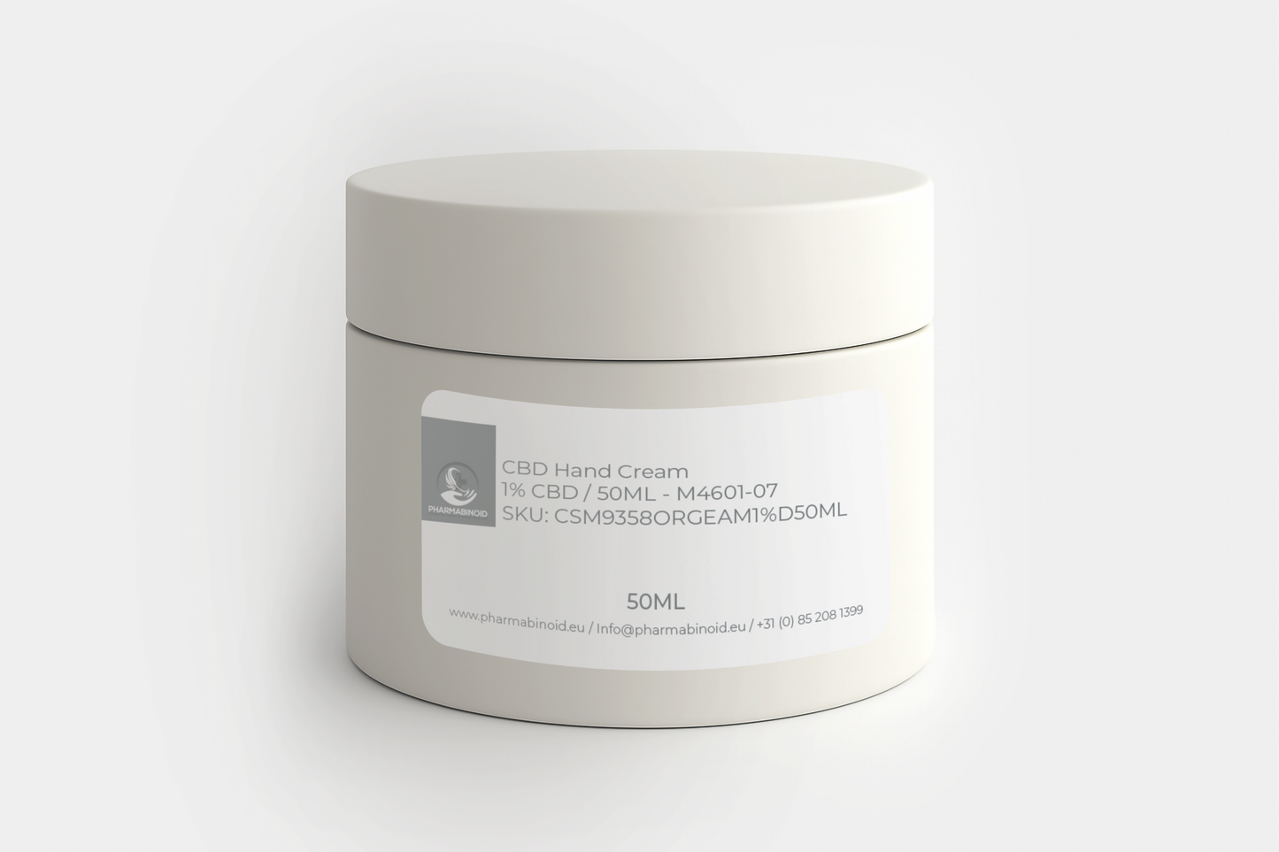 CBD roku krēms no Pharmabinoid, CBD kosmētikas produkts, attēlojot mitrinoša krēma tūbiņu roku kopšanai.