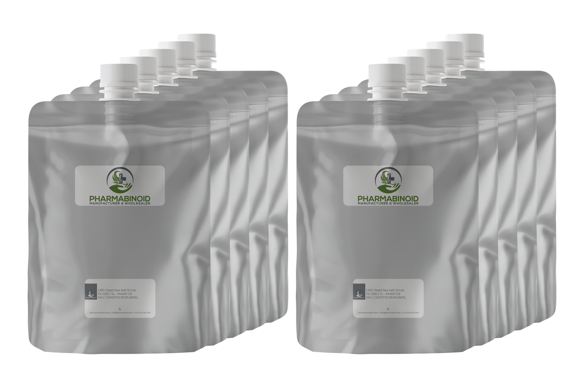 Gommage au sel de la mer Morte au CBD de Pharmabinoid, produit cosmétique naturel avec du sel texturé et des ingrédients à base de plantes dans un pot